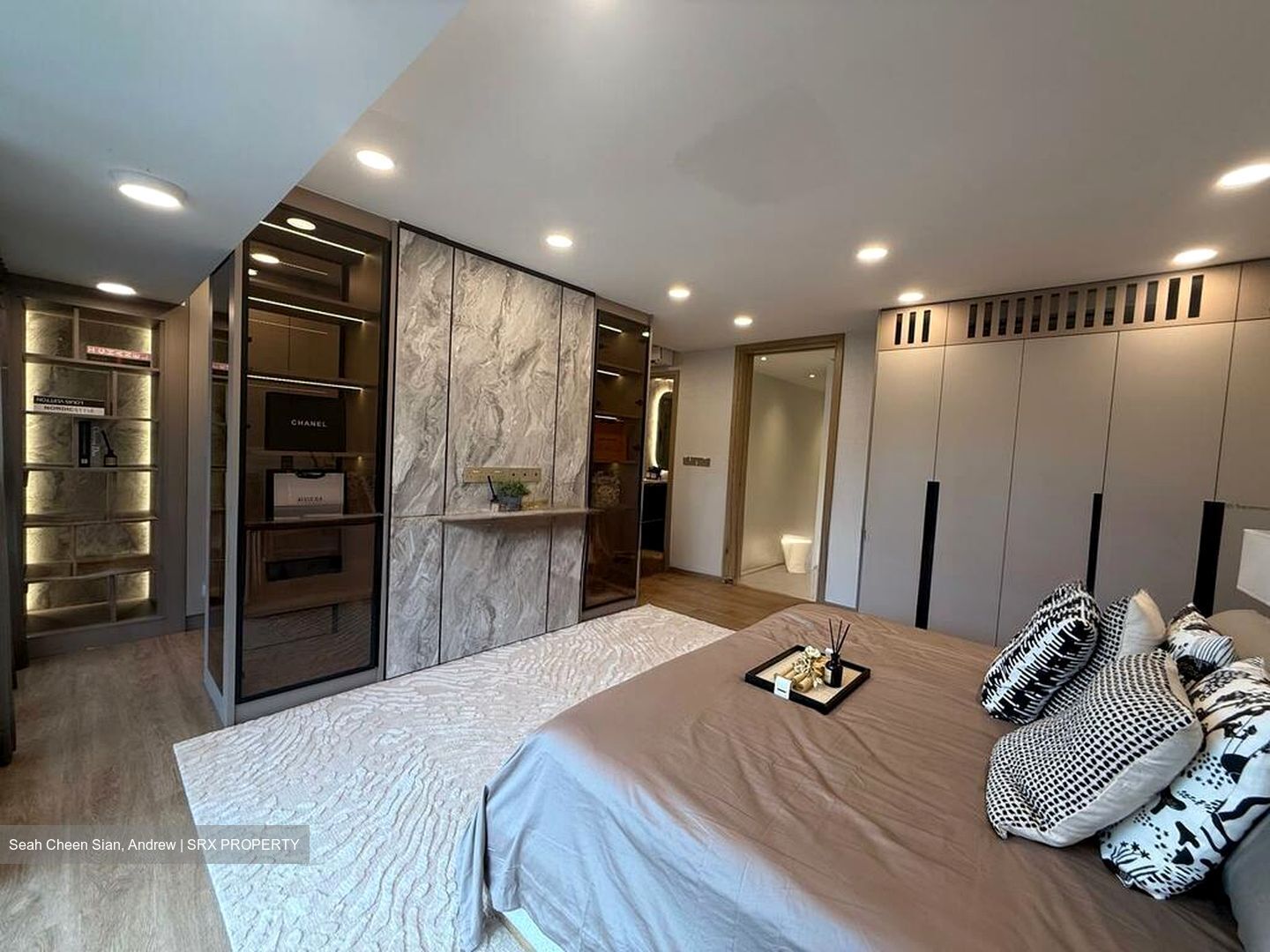 Shrewsbury Road (D11), Terrace #511040561